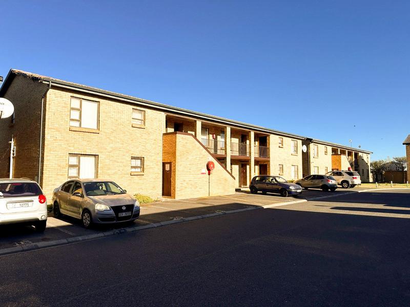 2 Bedroom Property for Sale in Fairview Golf Estate Western Cape